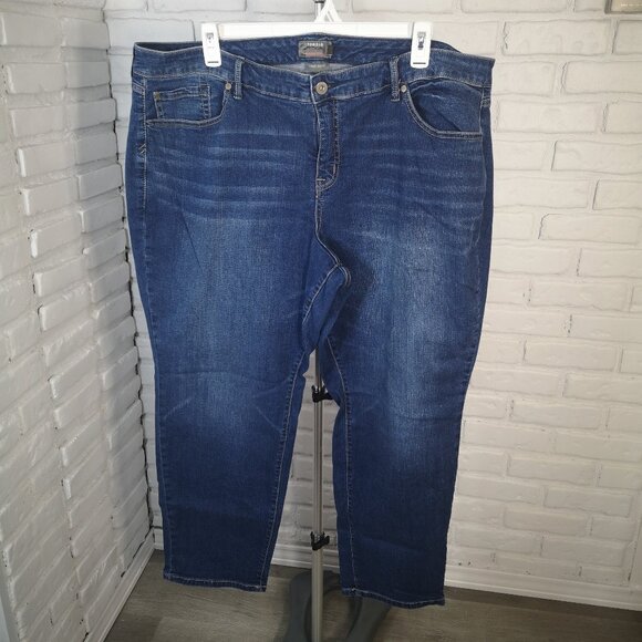 Torrid Boyfriend Straight Ladies Size 26R Medium Wash Vintage Stretch Jeans - Picture 1 of 8